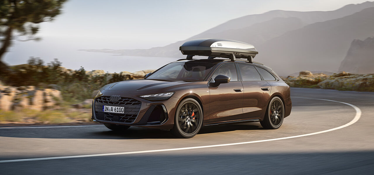 Vůz Audi se střešním boxem Audi