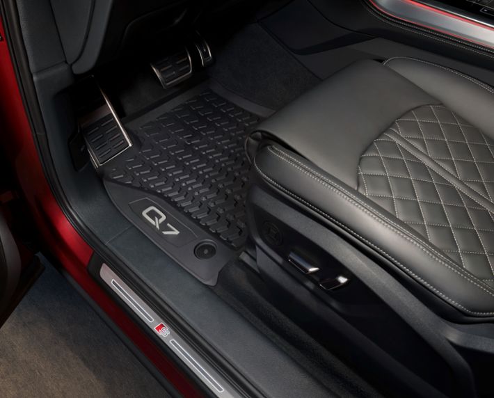 Gumové koberce přední, Q7