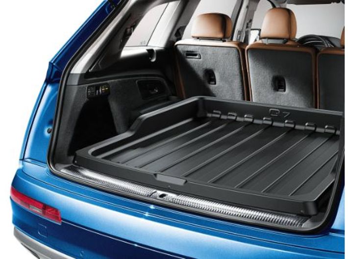 Plastová vana do zavazadlového prostoru pro Q8